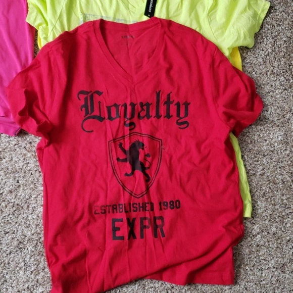 Express shirt bundle - Picture 5 of 8